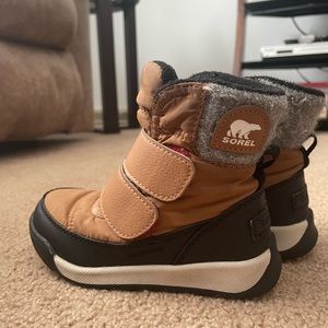 Toddlers Sorel size 9 boots